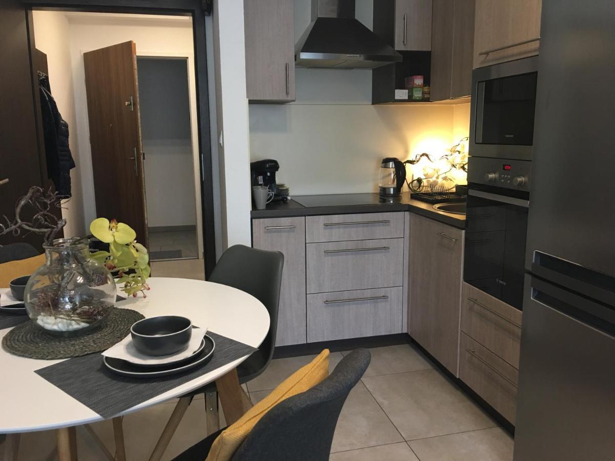 Home Apartment Шопрон Экстерьер фото