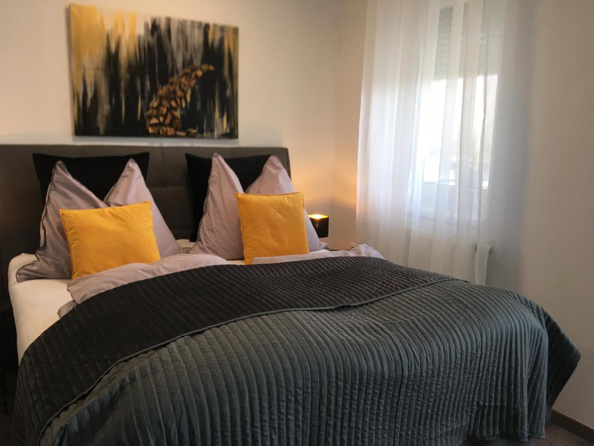 Home Apartment Шопрон Экстерьер фото